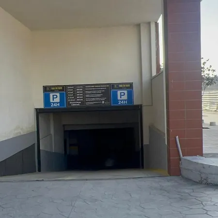 Apartment Trio Escape