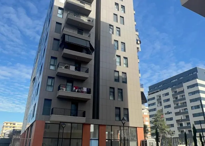 Trio Escape * Tirana